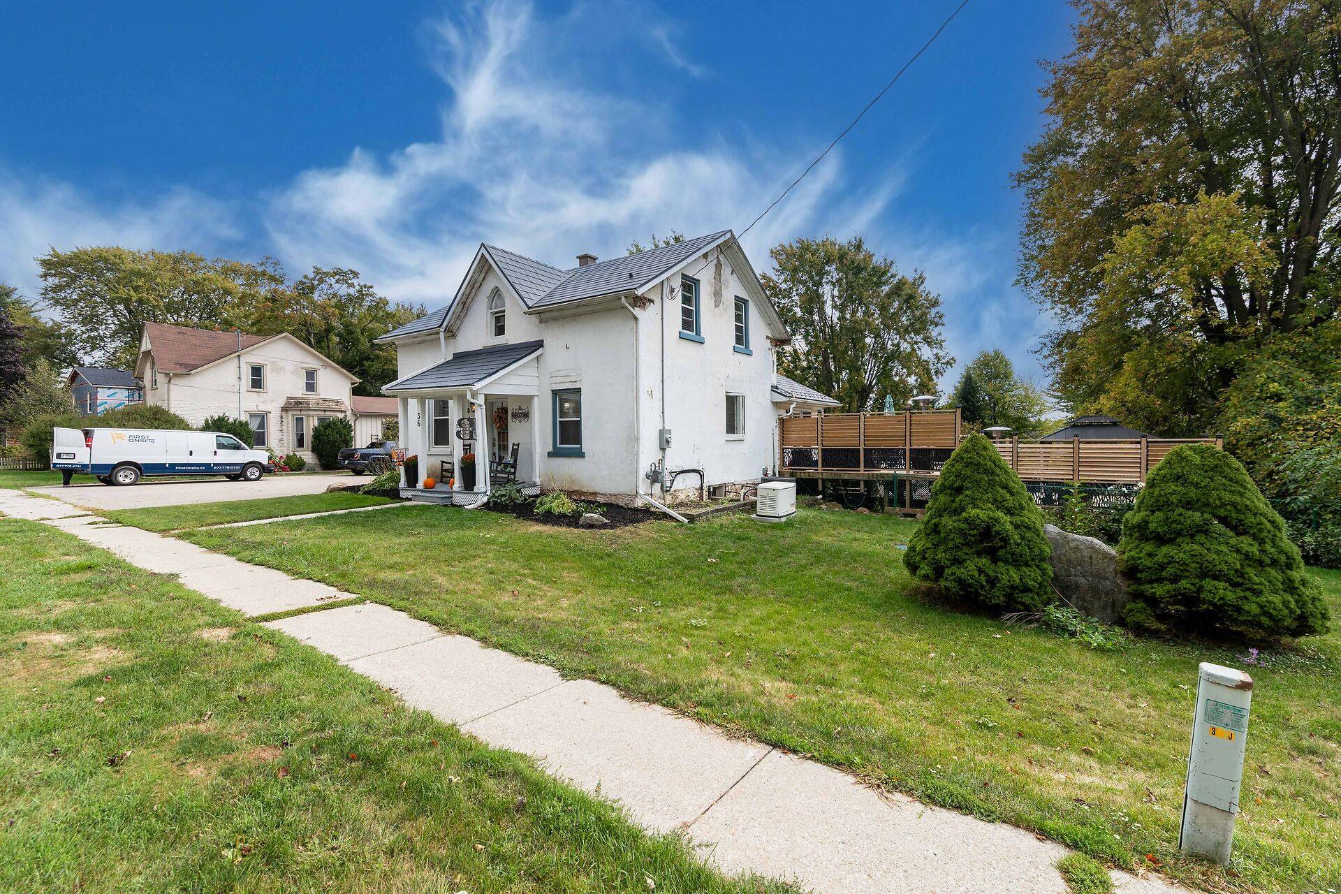 Blandford-blenheim, ON N0J 1B0,36 John ST W