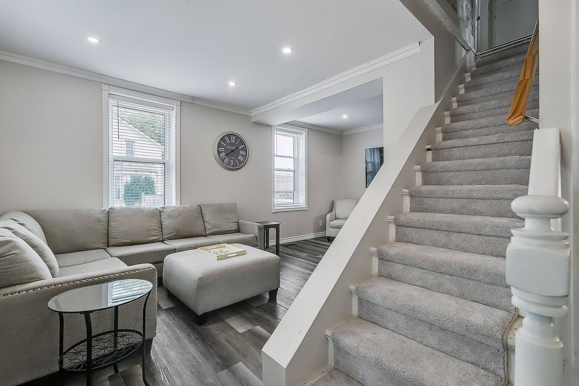 Blandford-blenheim, ON N0J 1B0,36 John ST W