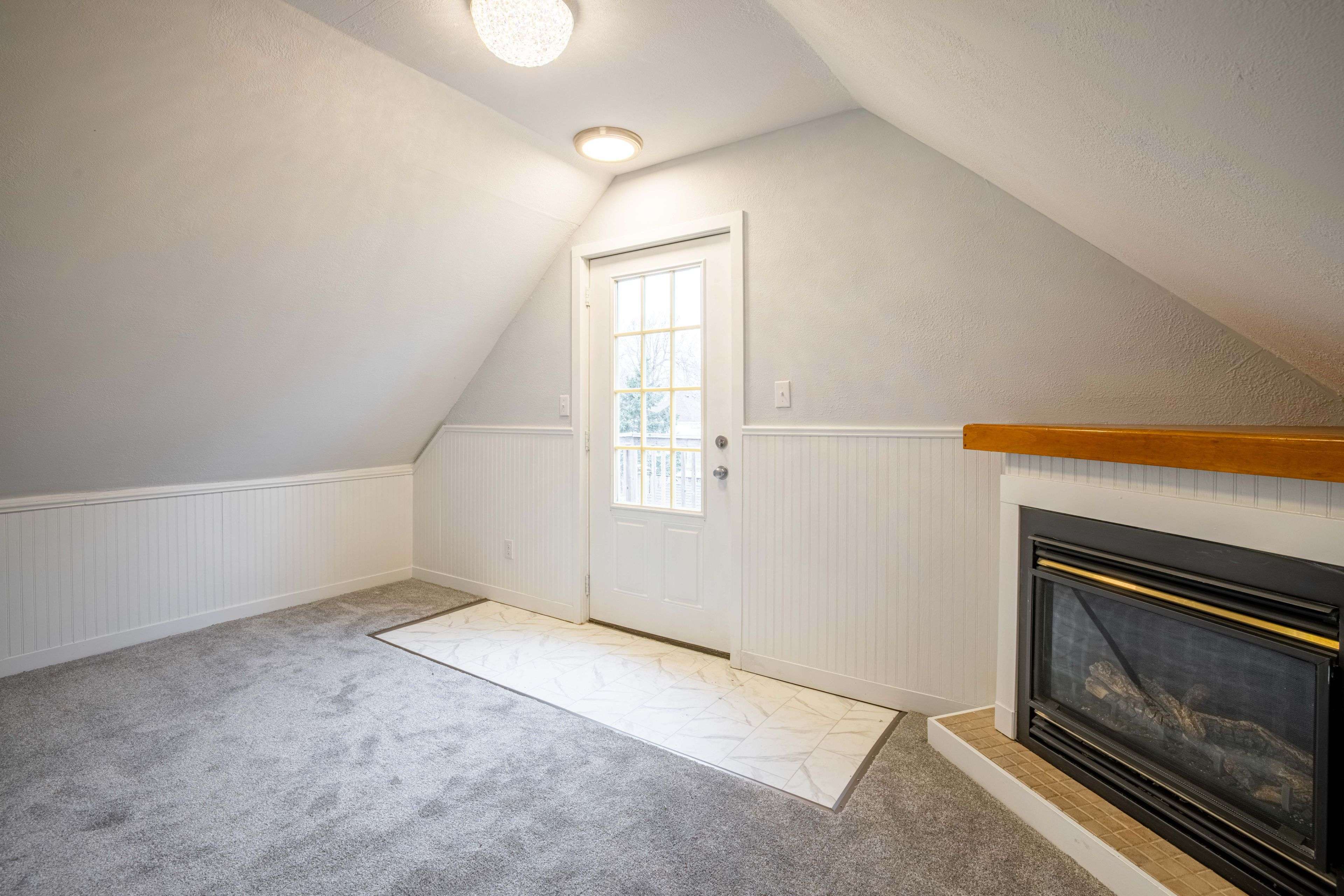 Fort Erie, ON L0S 1B0,4164 Smalls RD