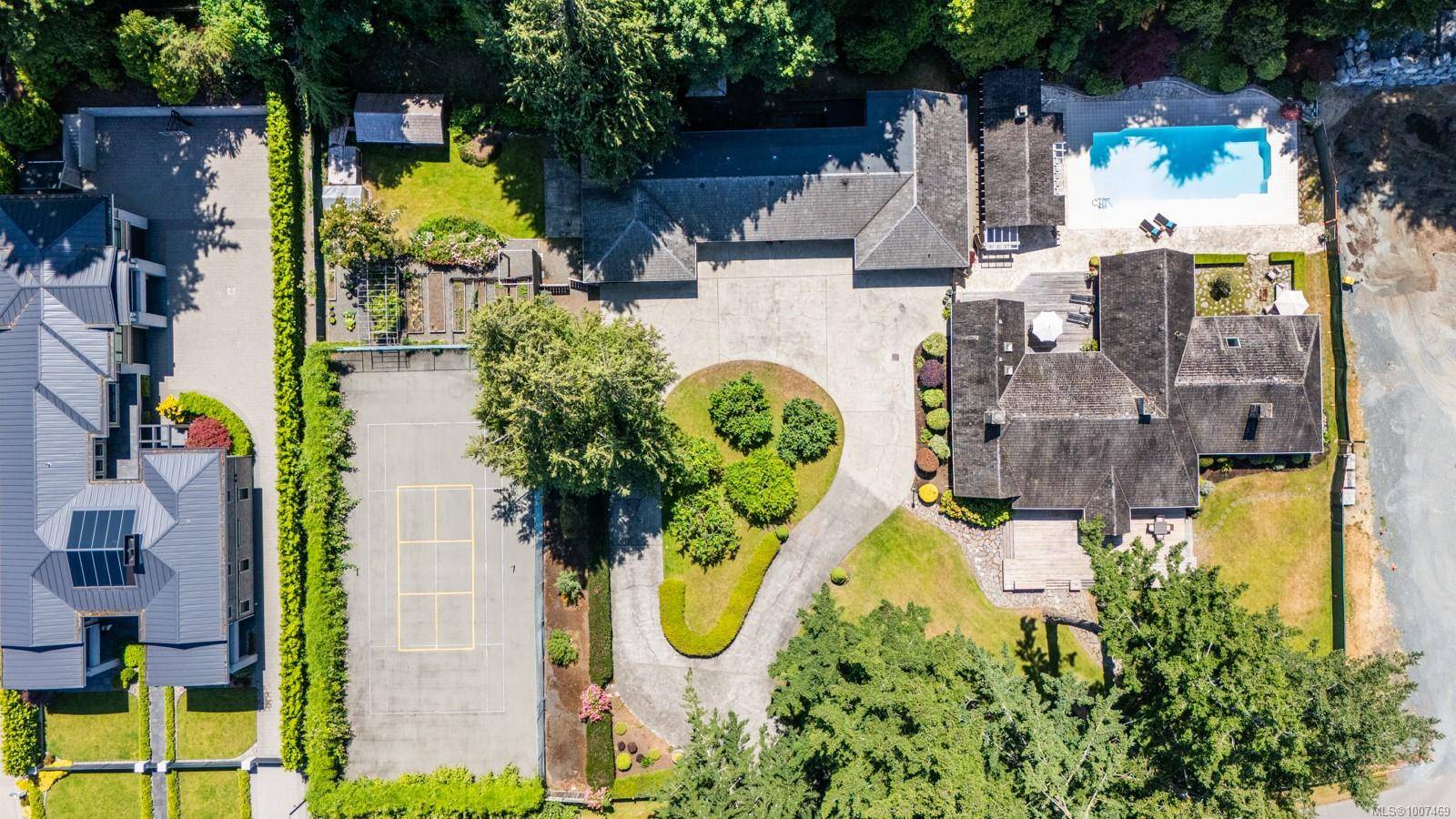 Qualicum Beach, BC V9K 1G6,382 Judges Row