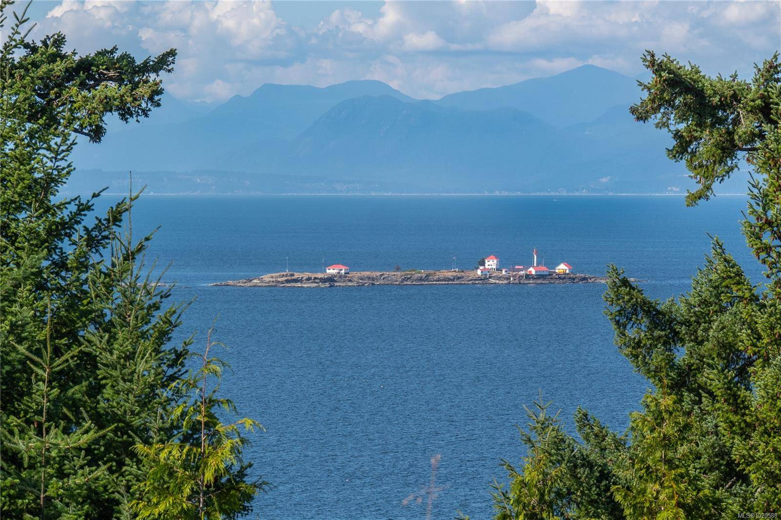 Gabriola Island, BC V0R 1X3,573 Horseshoe Rd