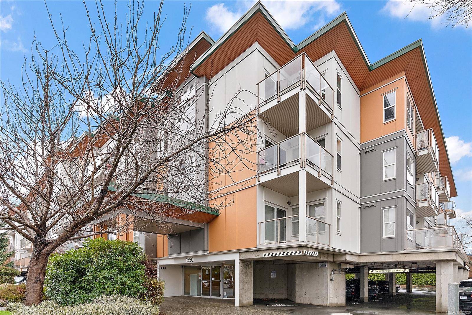 Saanich, BC V8P 2H1,1550 Church Ave #308