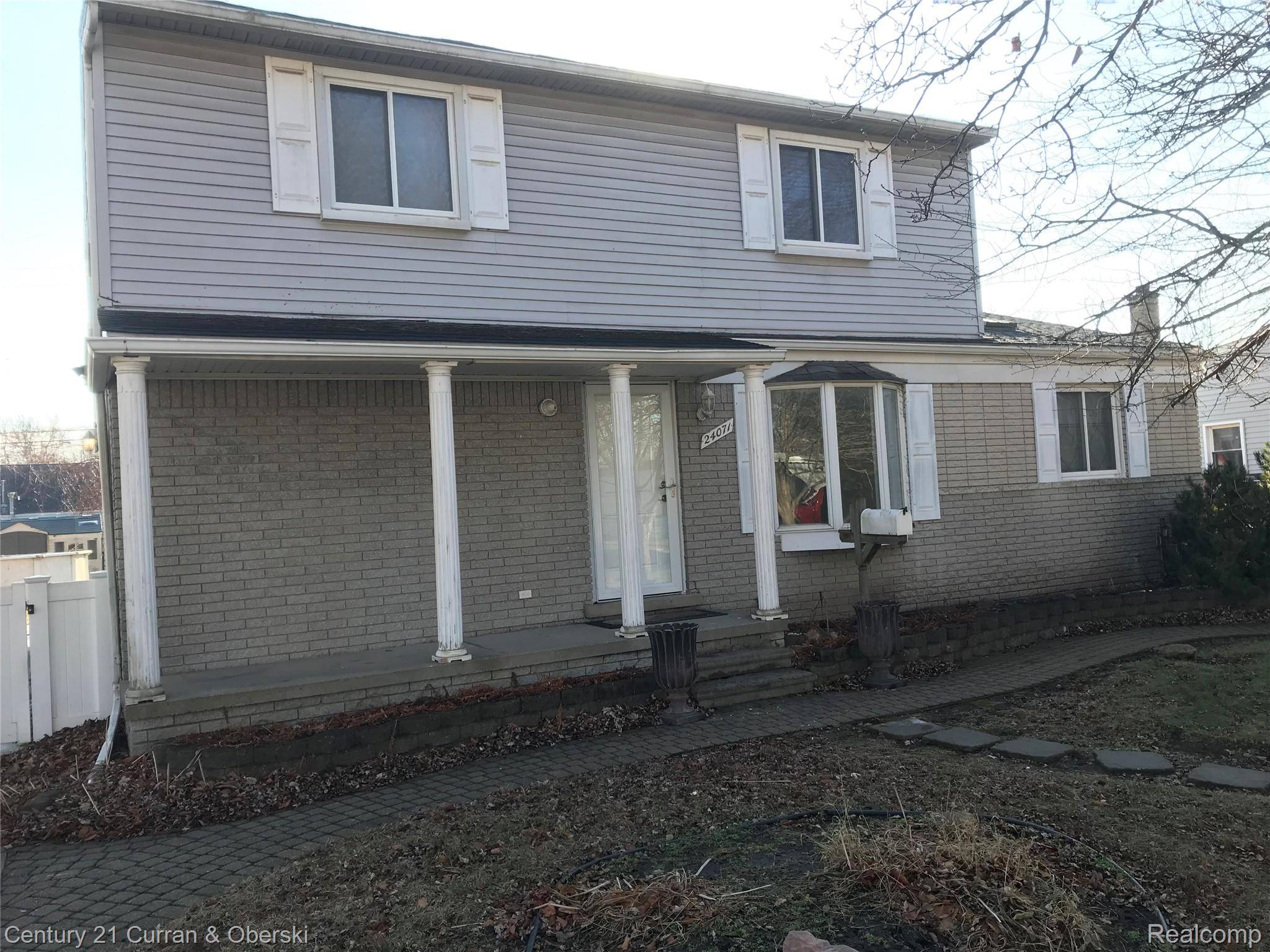 Dearborn Heights, MI 48125,24071 McDonald ST