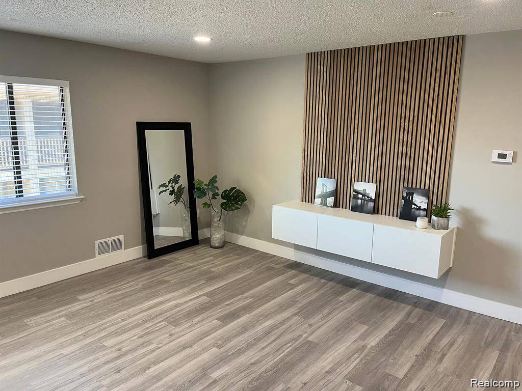 Berkley, MI 48072,2639 Columbia RD #8