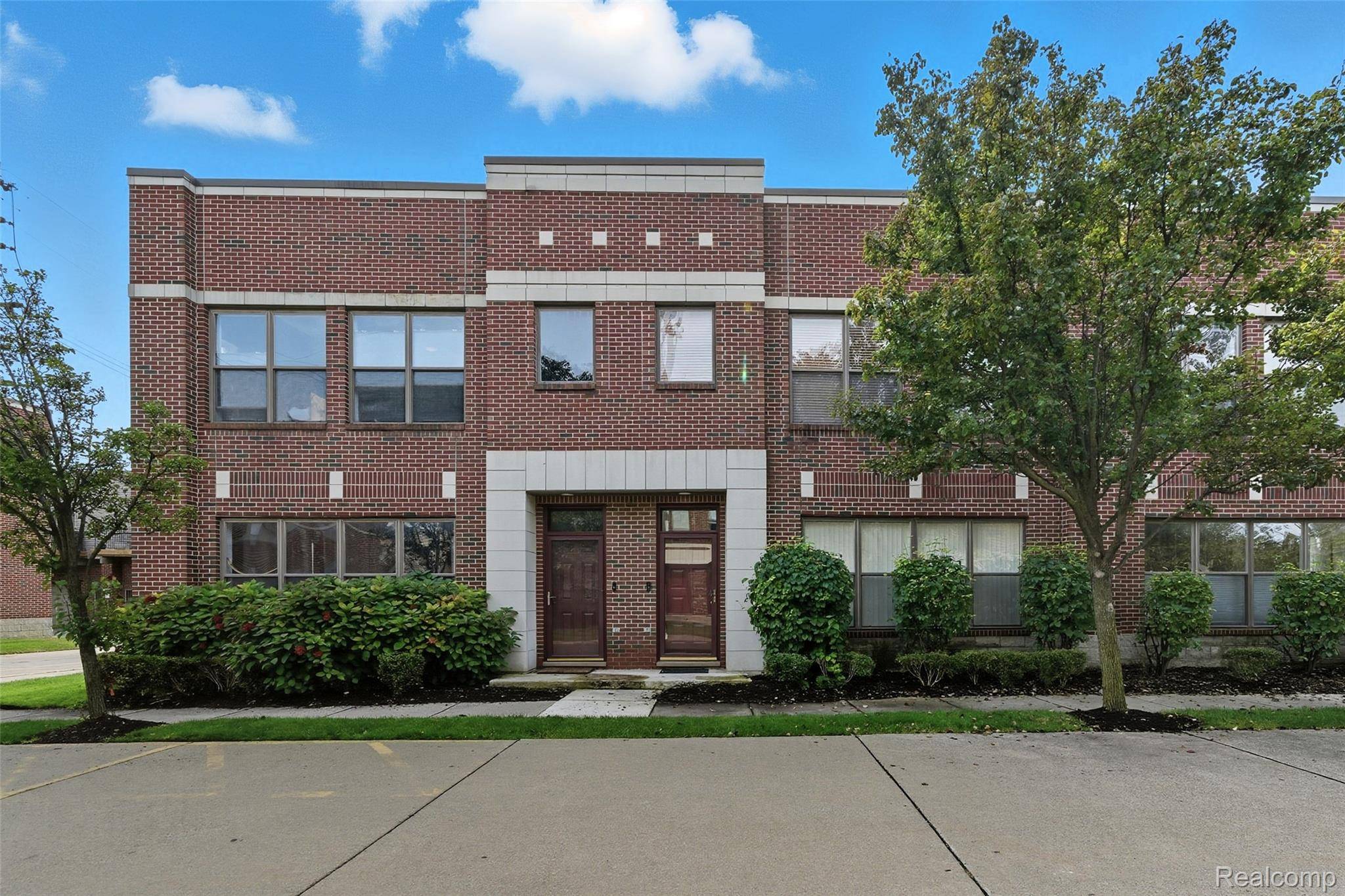 Detroit, MI 48202,54 W Bethune ST #44