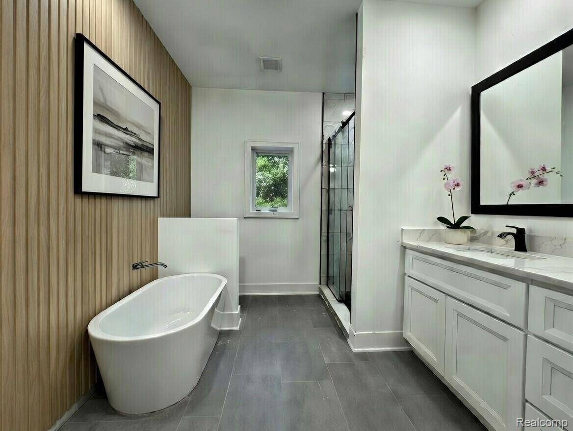 Richmond, MI 48062,77850 Angling RD