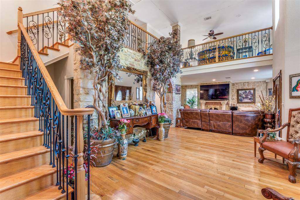 Dallas, TX 75223,5402 Garland Avenue