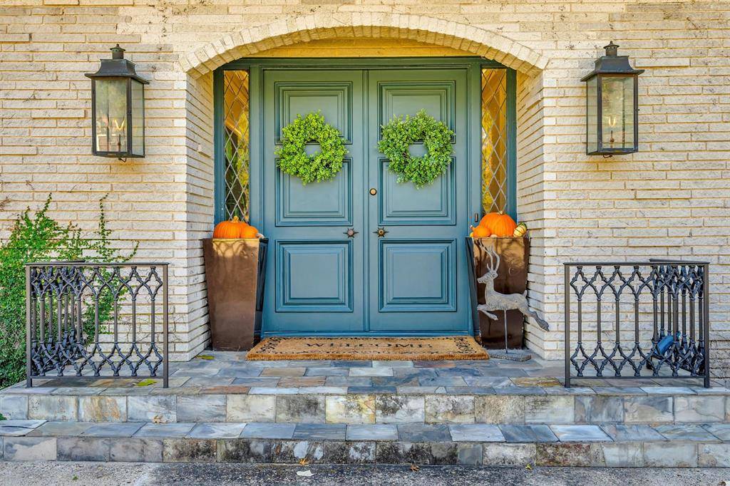 Dallas, TX 75254,7140 Spring Valley Road