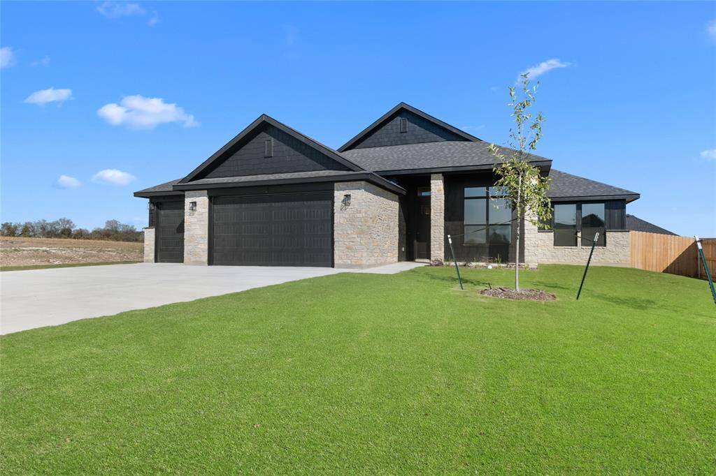 Lorena, TX 76655,307 Boots Court