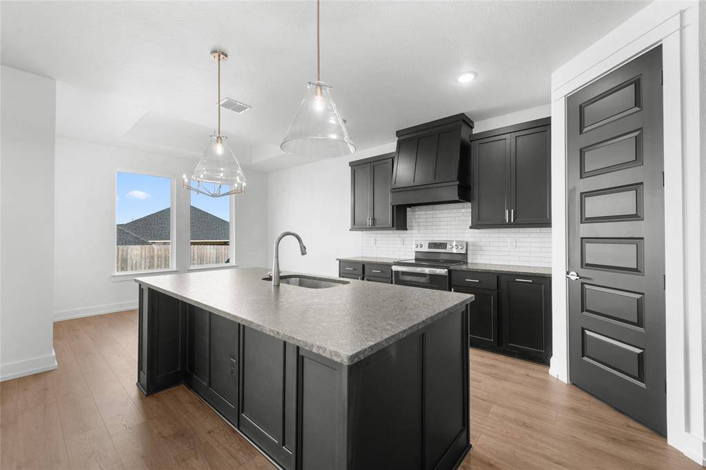 Lorena, TX 76655,307 Boots Court