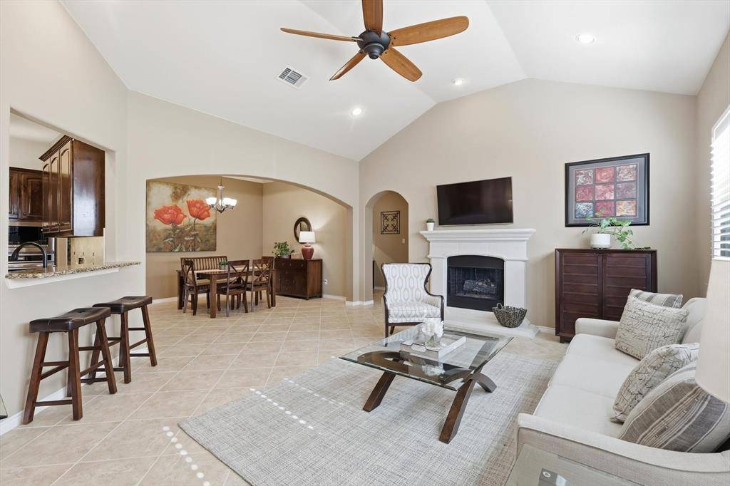 Mckinney, TX 75072,905 Deer Ridge Trail