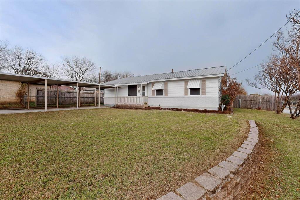 Burleson, TX 76028,157 SE Tarrant Avenue