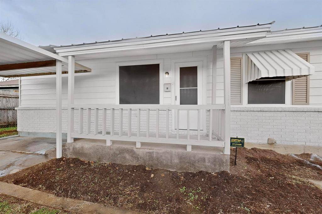 Burleson, TX 76028,157 SE Tarrant Avenue