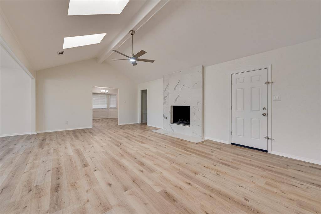 Arlington, TX 76012,1700 Prestonwood Drive