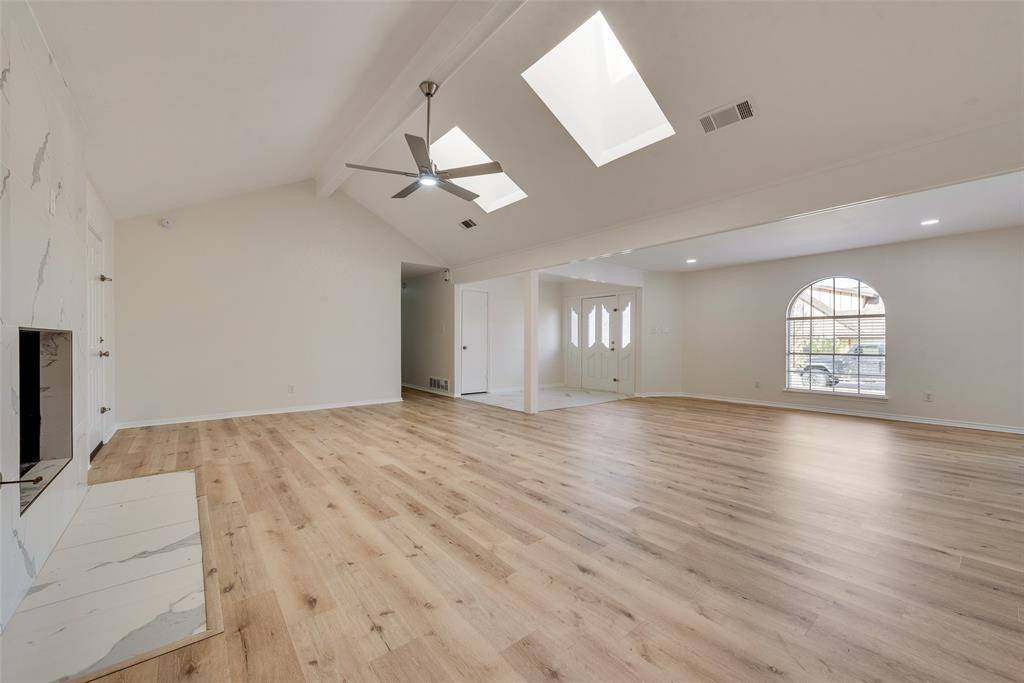 Arlington, TX 76012,1700 Prestonwood Drive