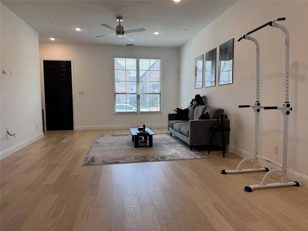 Grand Prairie, TX 75054,7039 Granbury Lane