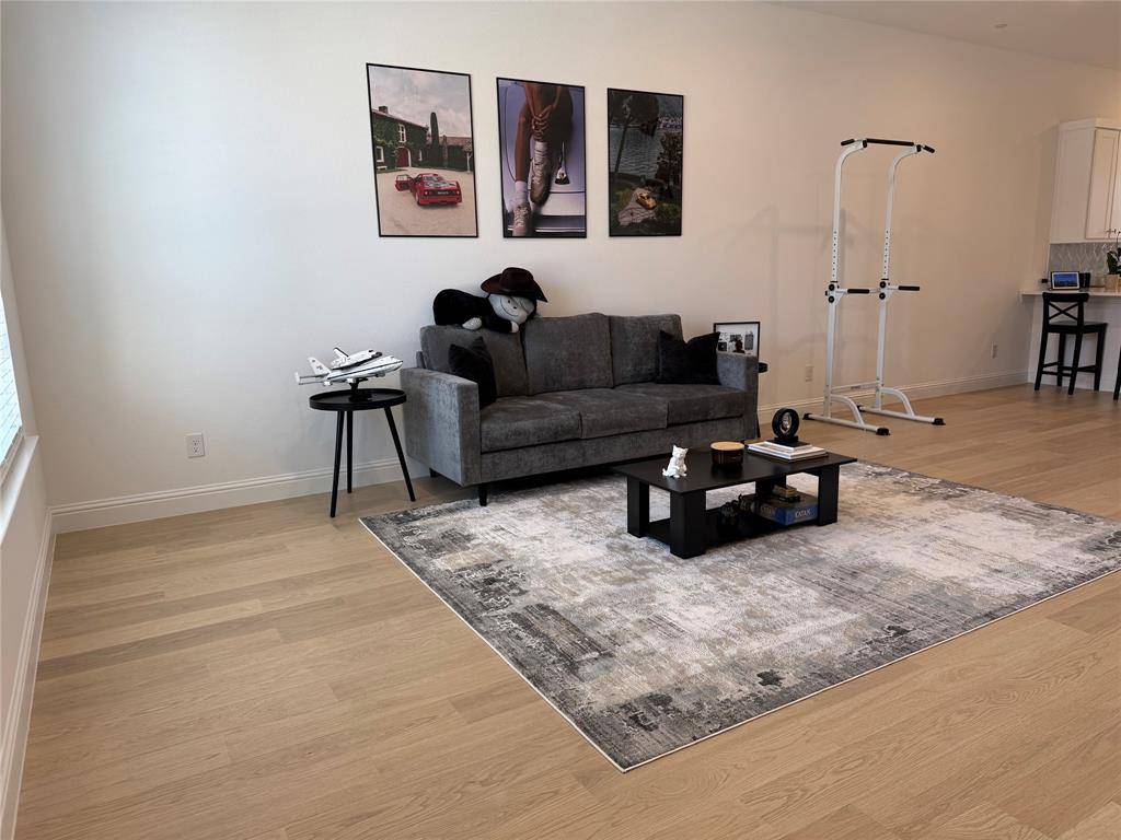 Grand Prairie, TX 75054,7039 Granbury Lane