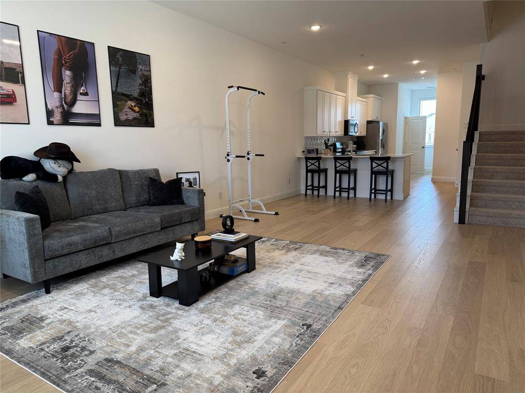 Grand Prairie, TX 75054,7039 Granbury Lane