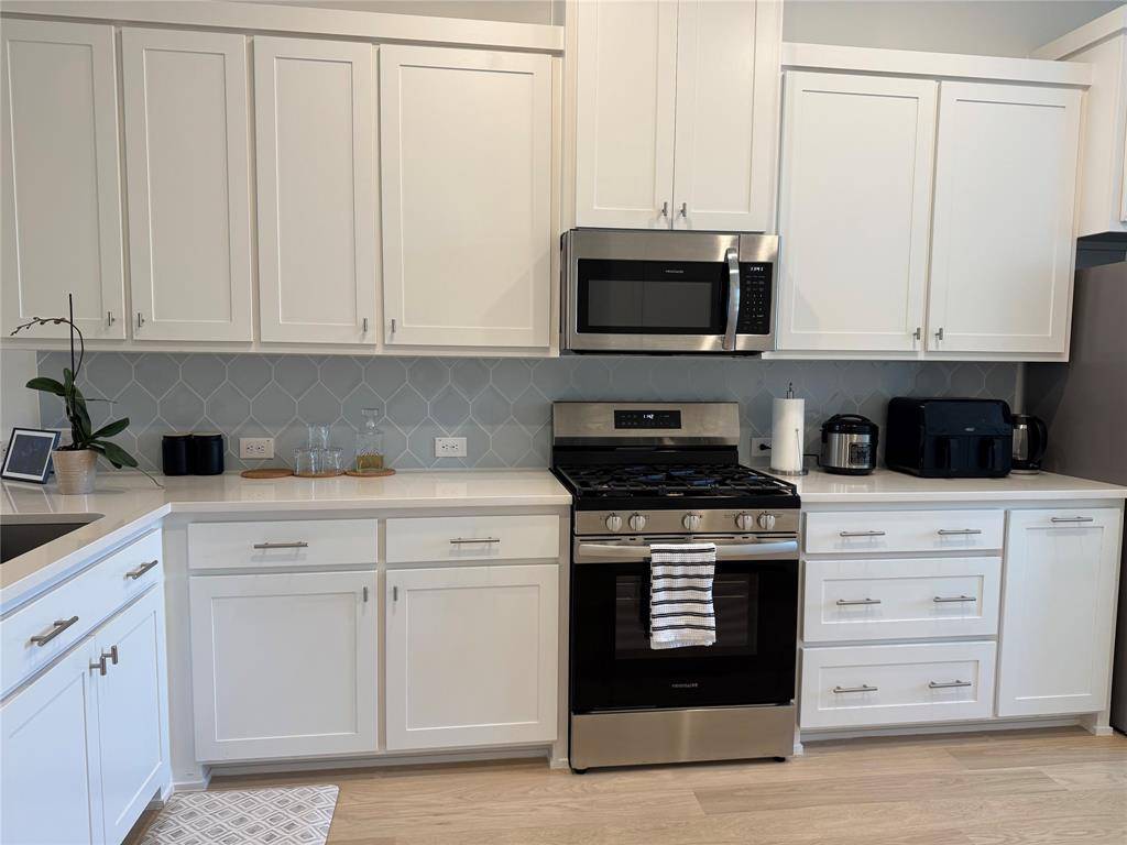 Grand Prairie, TX 75054,7039 Granbury Lane