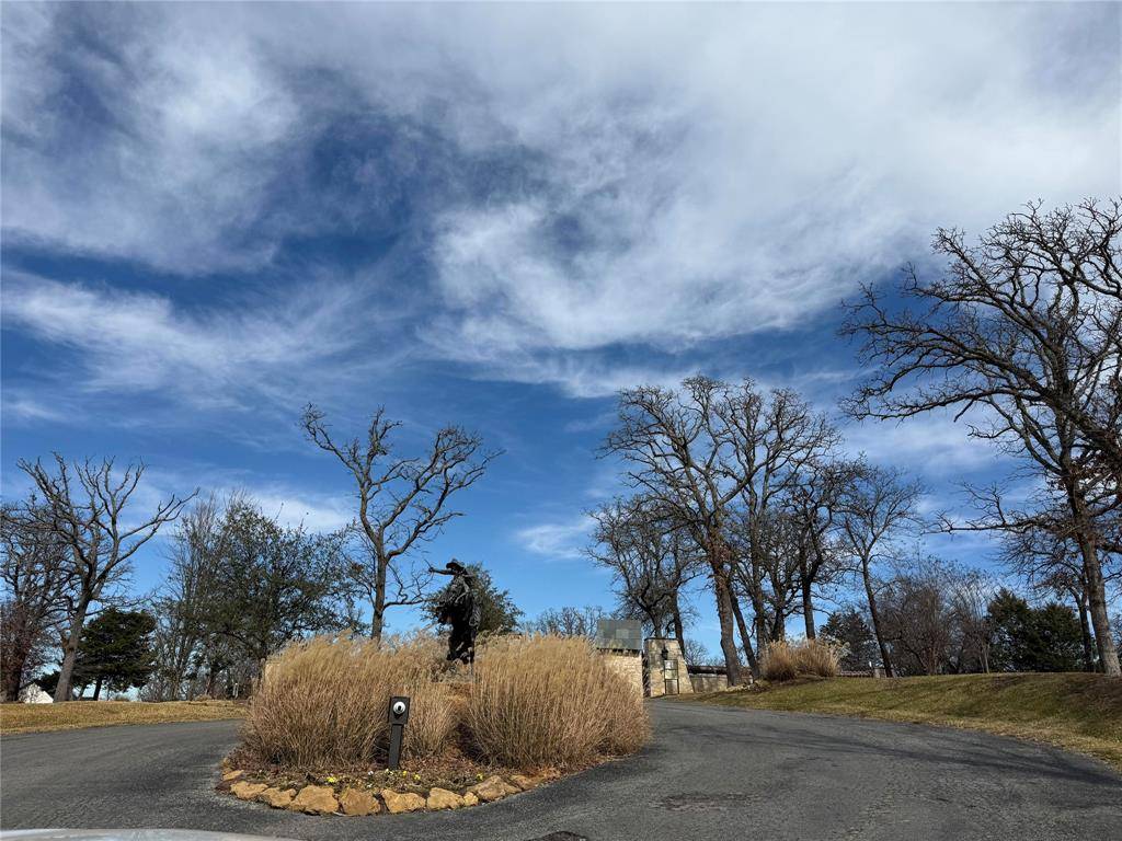 Denison, TX 75020,2 Summit Oaks Circle