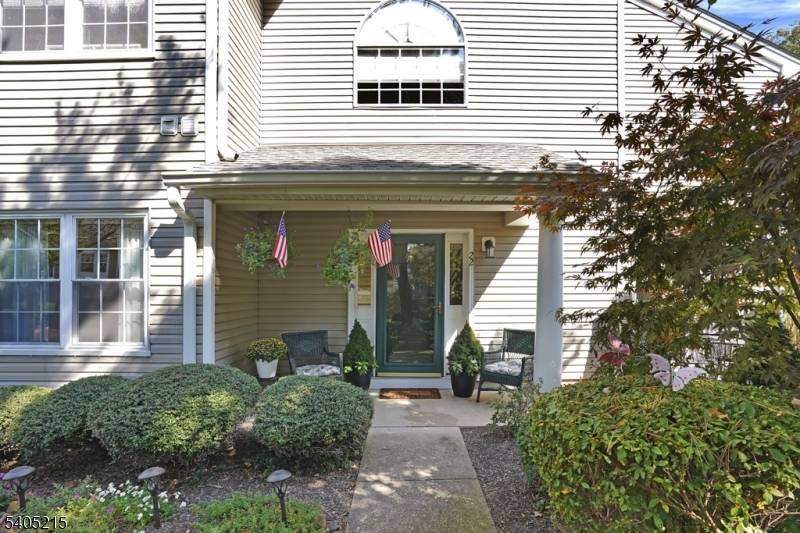 Bedminster Twp., NJ 07921,22 Oak Knoll Lane Condo
