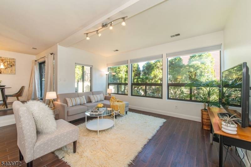 Nutley Twp., NJ 07110,105 River Rd #C1