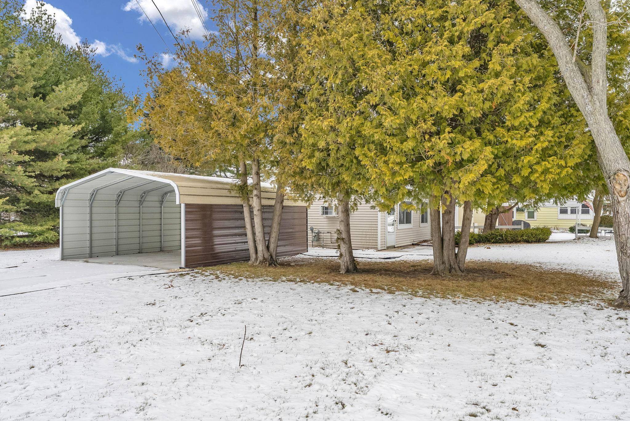 Lexington, MI 48450,7742 Lakeview RD