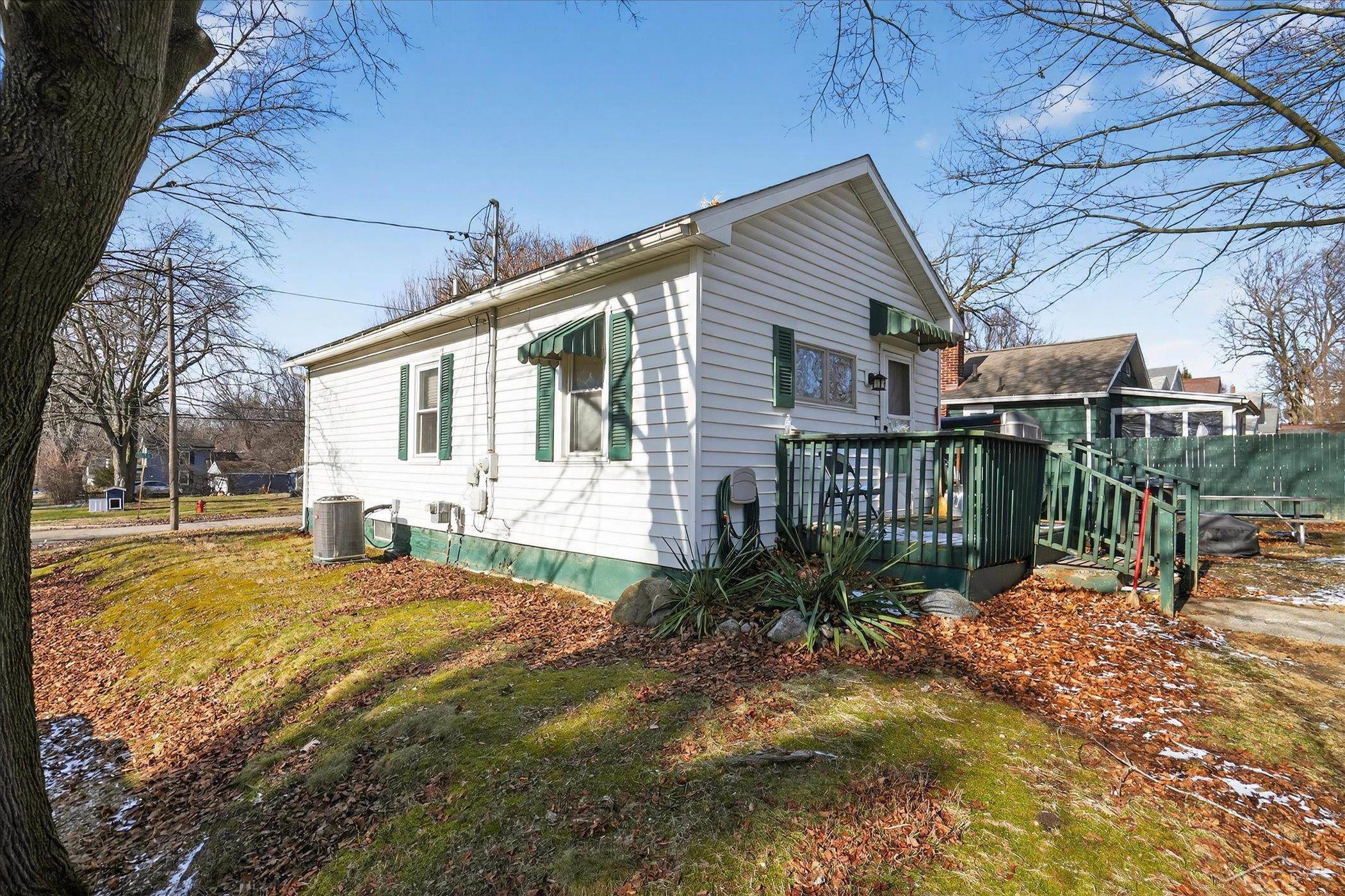 Jackson, MI 49202,801 Center ST