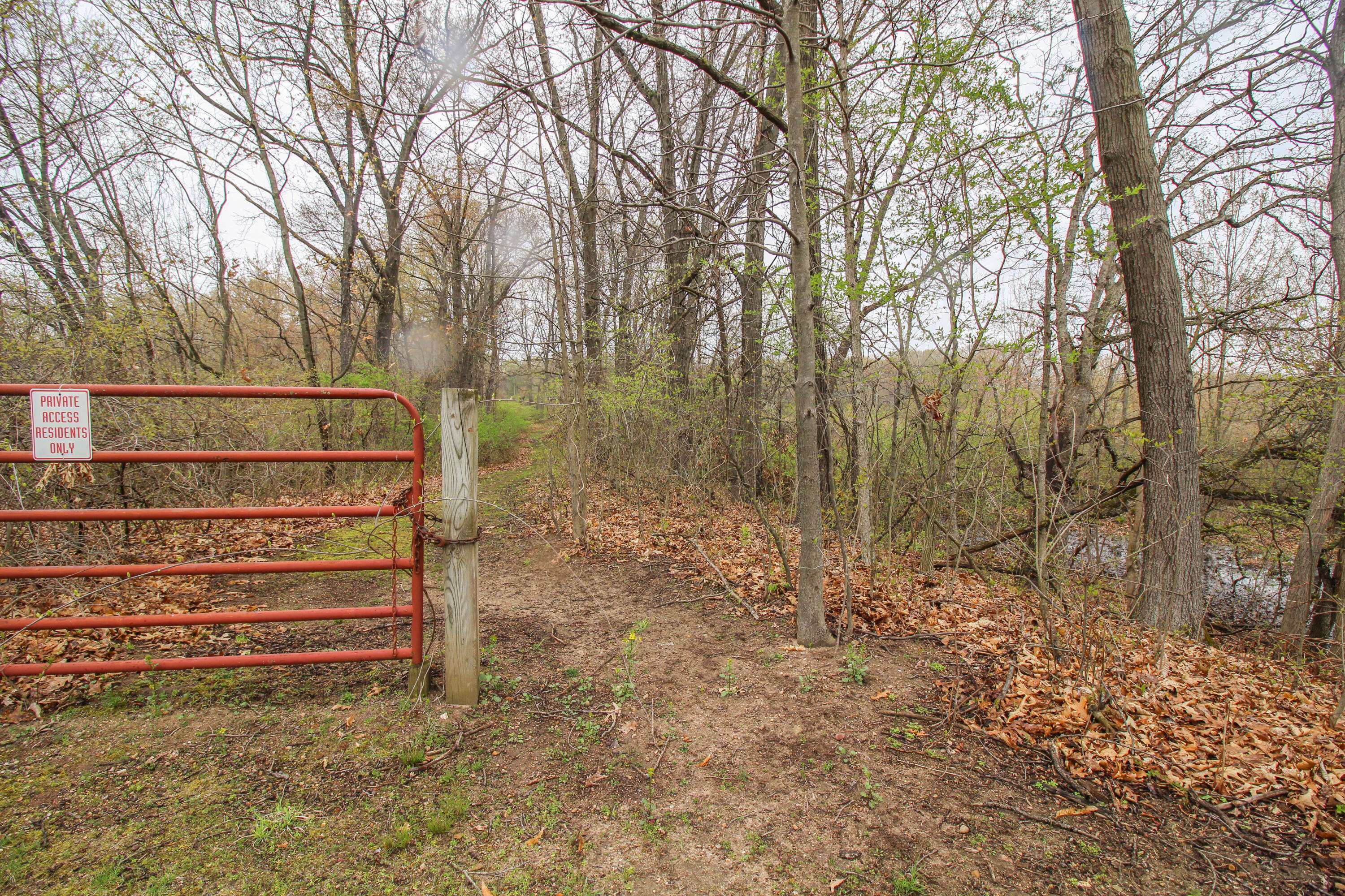 Three Rivers, MI 49093,1244 Shiawassee River RD