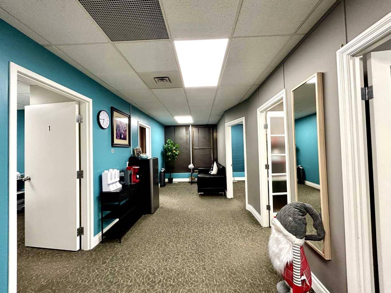 Calgary, AB T3B 4Z1,5403 Crowchild TRL #216