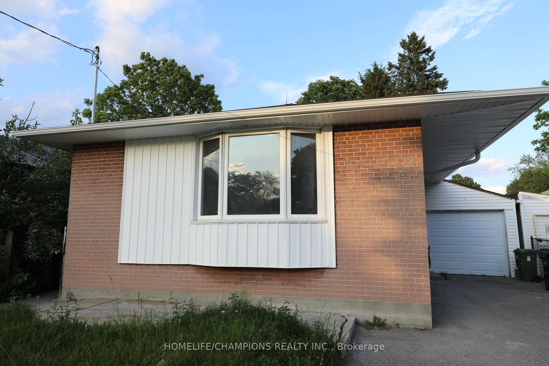 Toronto E10, ON M1E 3L2,9 Stoney Creek DR