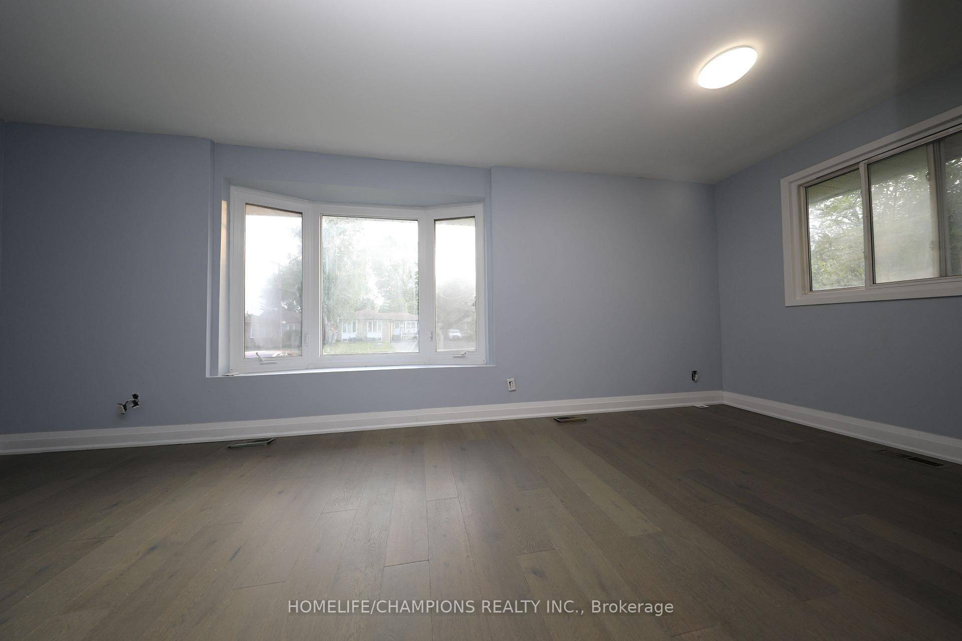 Toronto E10, ON M1E 3L2,9 Stoney Creek DR