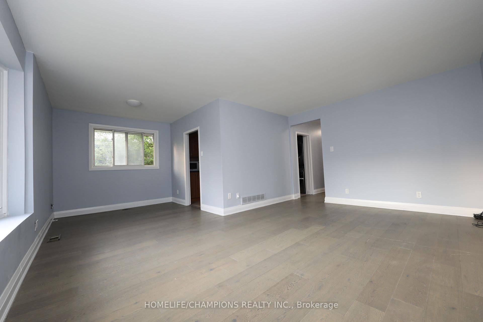 Toronto E10, ON M1E 3L2,9 Stoney Creek DR #Main