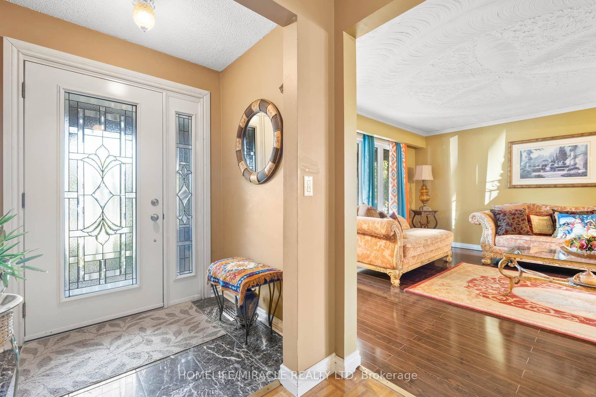 Whitby, ON L1N 3K4,73 Garrard RD