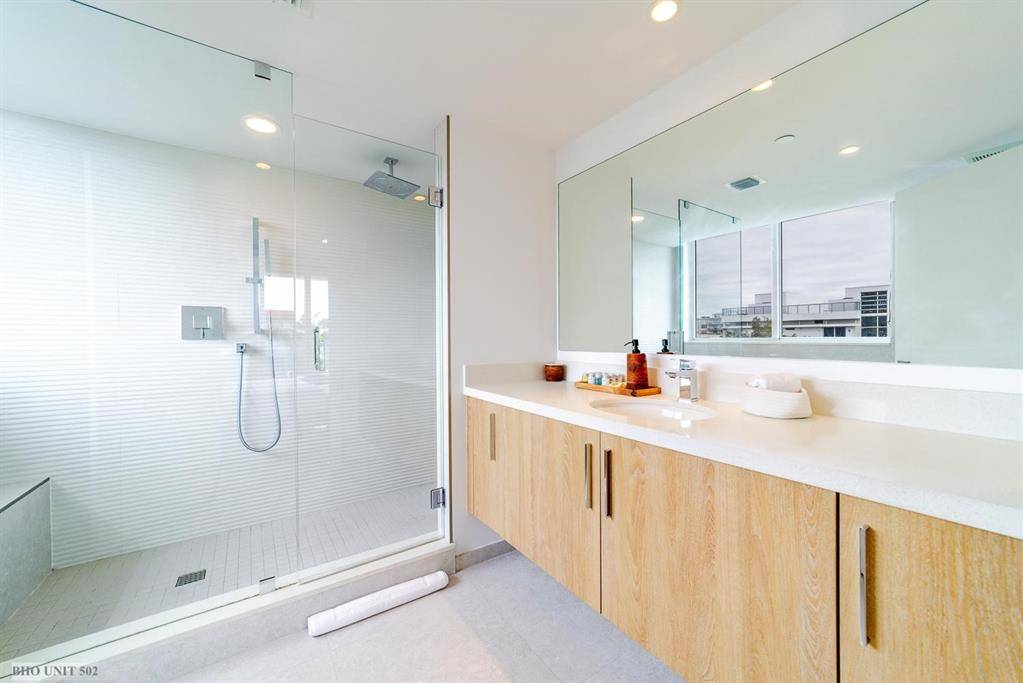 Bay Harbor Islands, FL 33154,1100 100th St #502