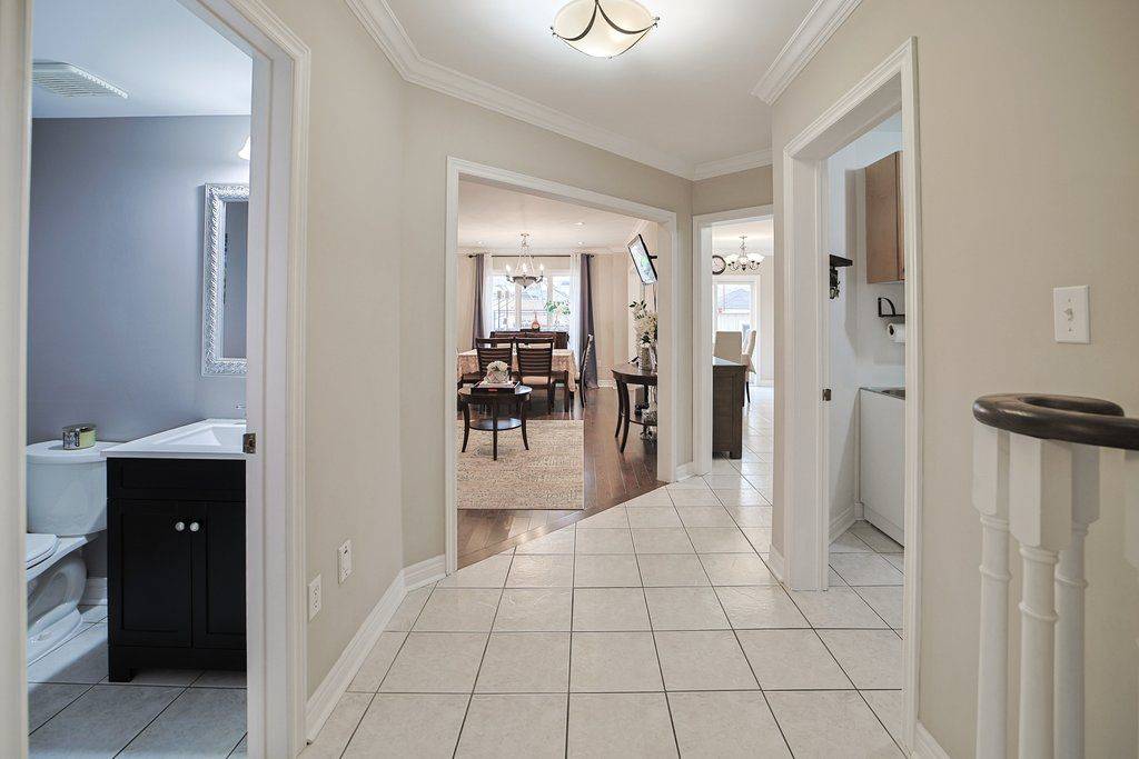 Vaughan, ON L6A 2X2,130 Solway AVE