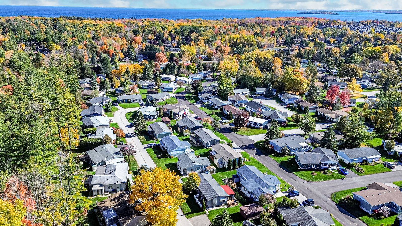 Innisfil, ON L9S 1M3,15 Riverview CIR