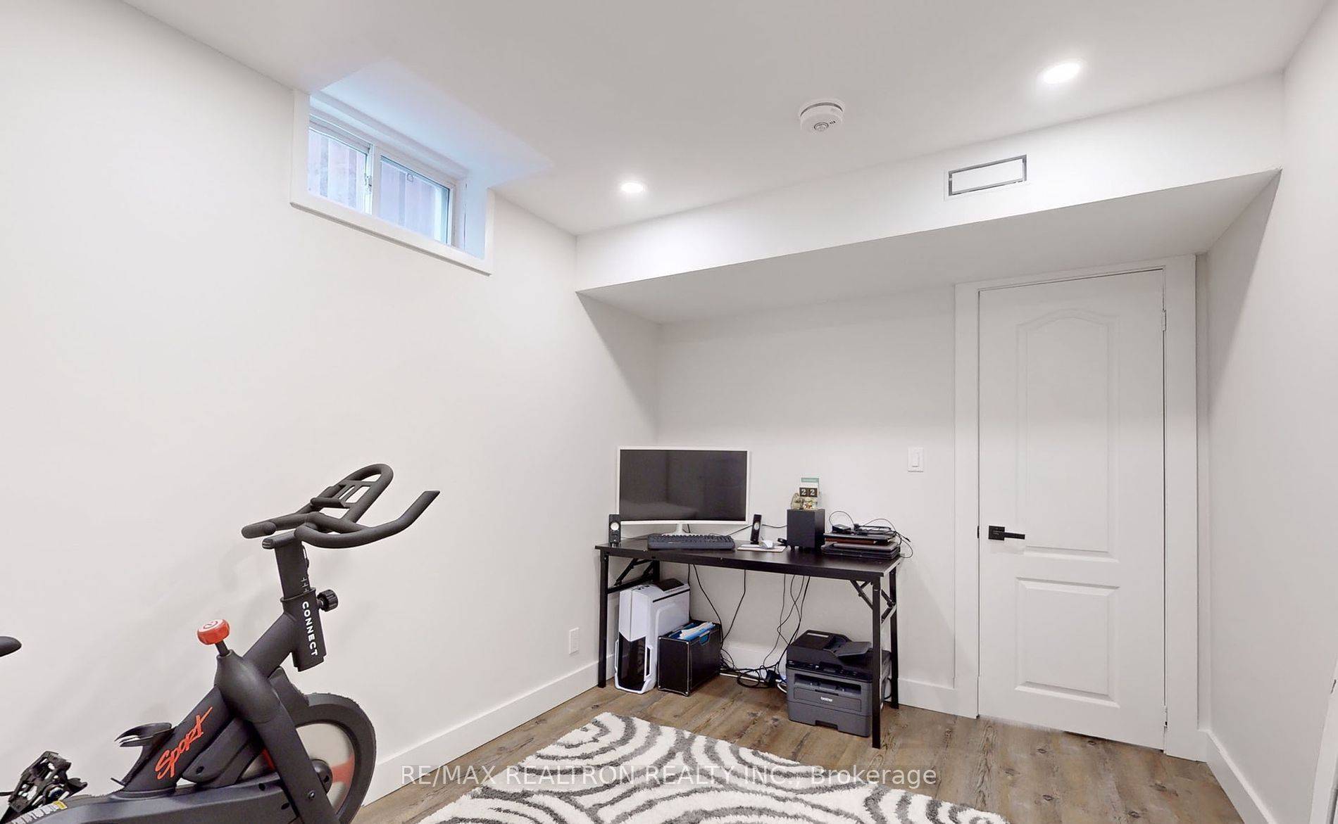 Newmarket, ON L3X 2W9,83 Banbrooke CRES