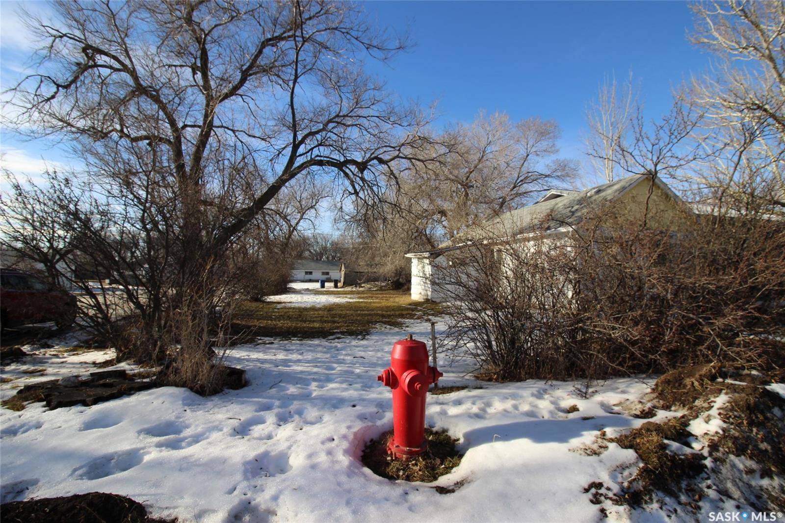 605 3rd STREET W, Shaunavon, SK S0N 2M0