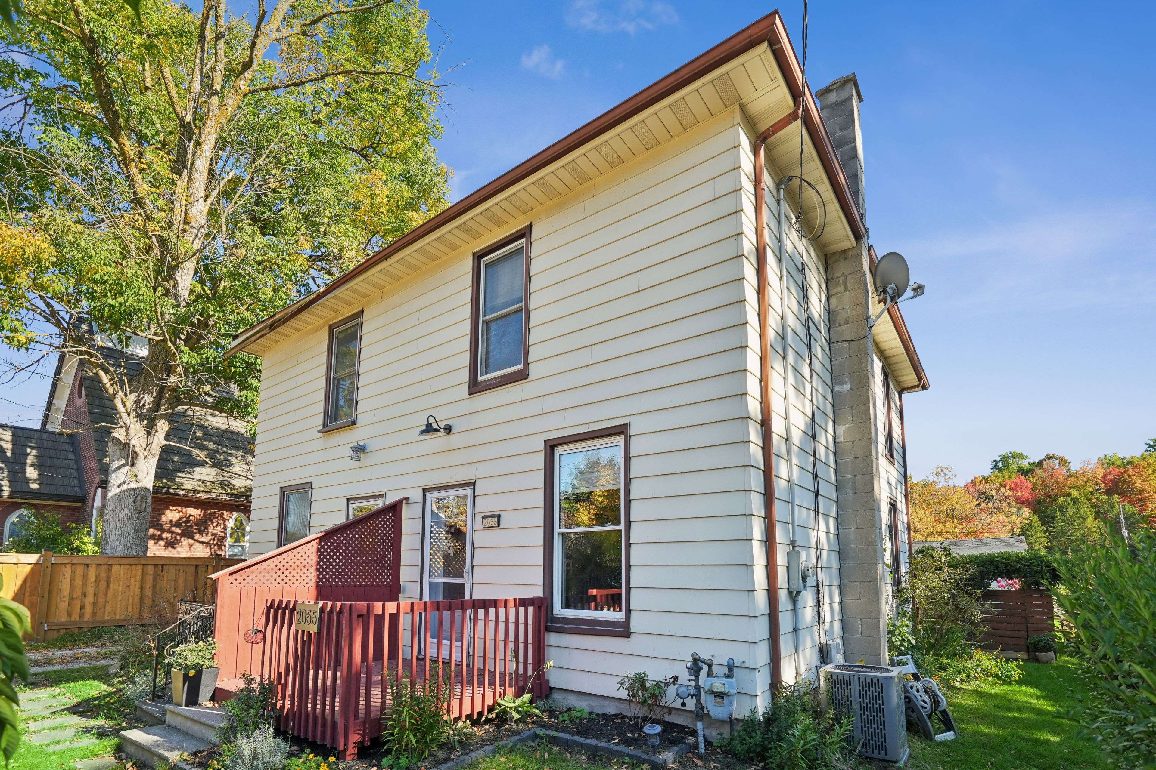 Brampton, ON L6Y 0E9,2055 Embleton RD