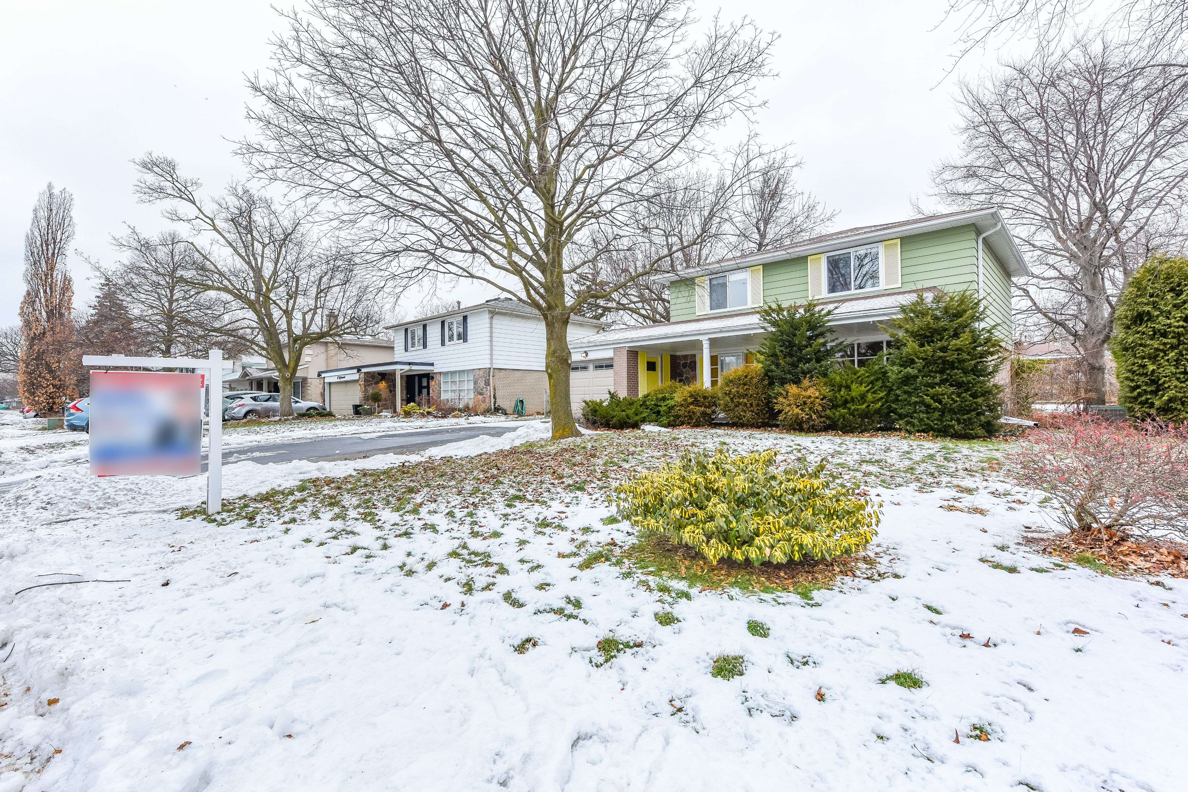 Brampton, ON L6W 2E7,15 Richmond DR