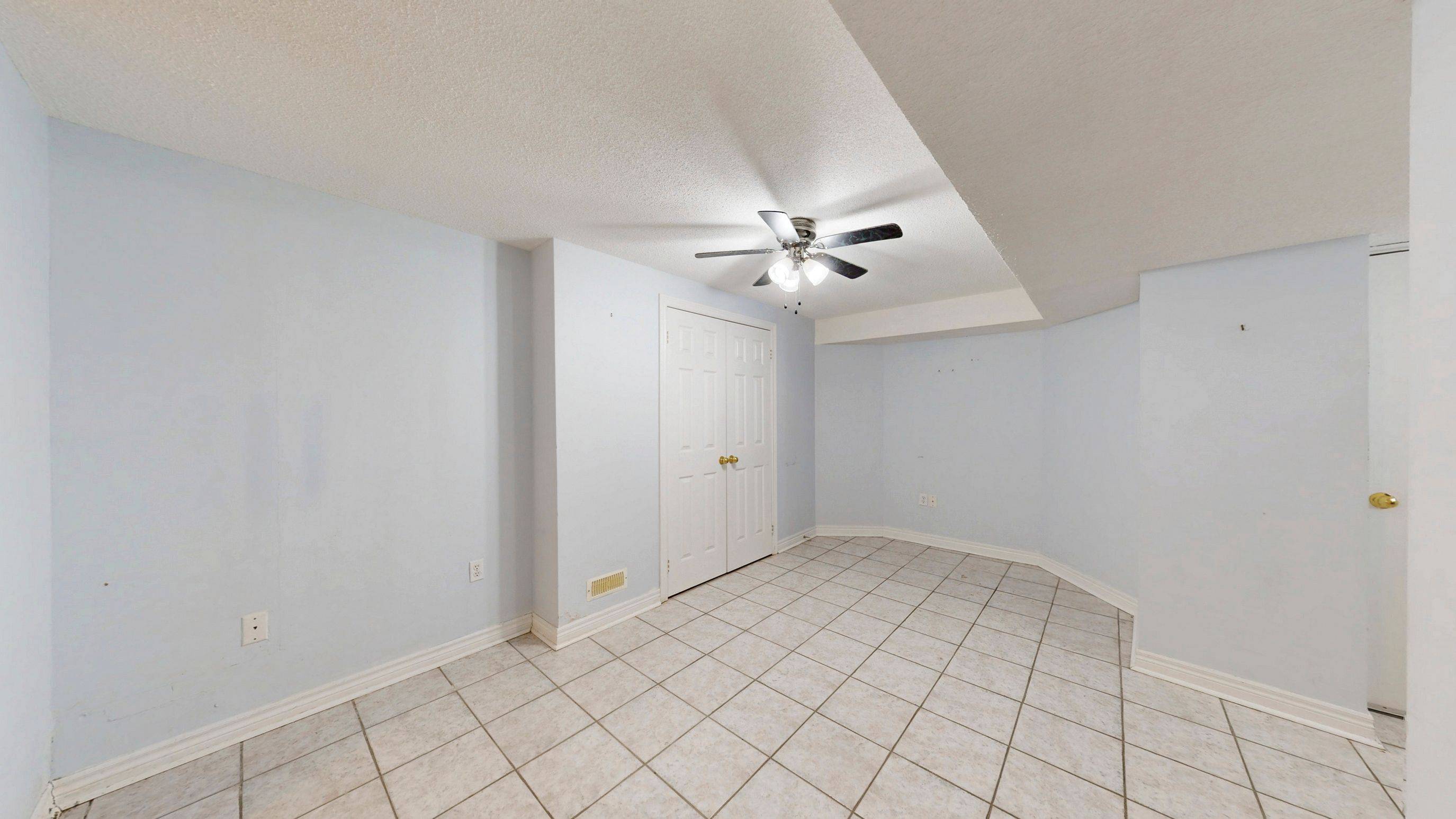 Brampton, ON L6Y 5E1,119 Letty AVE #LOWER