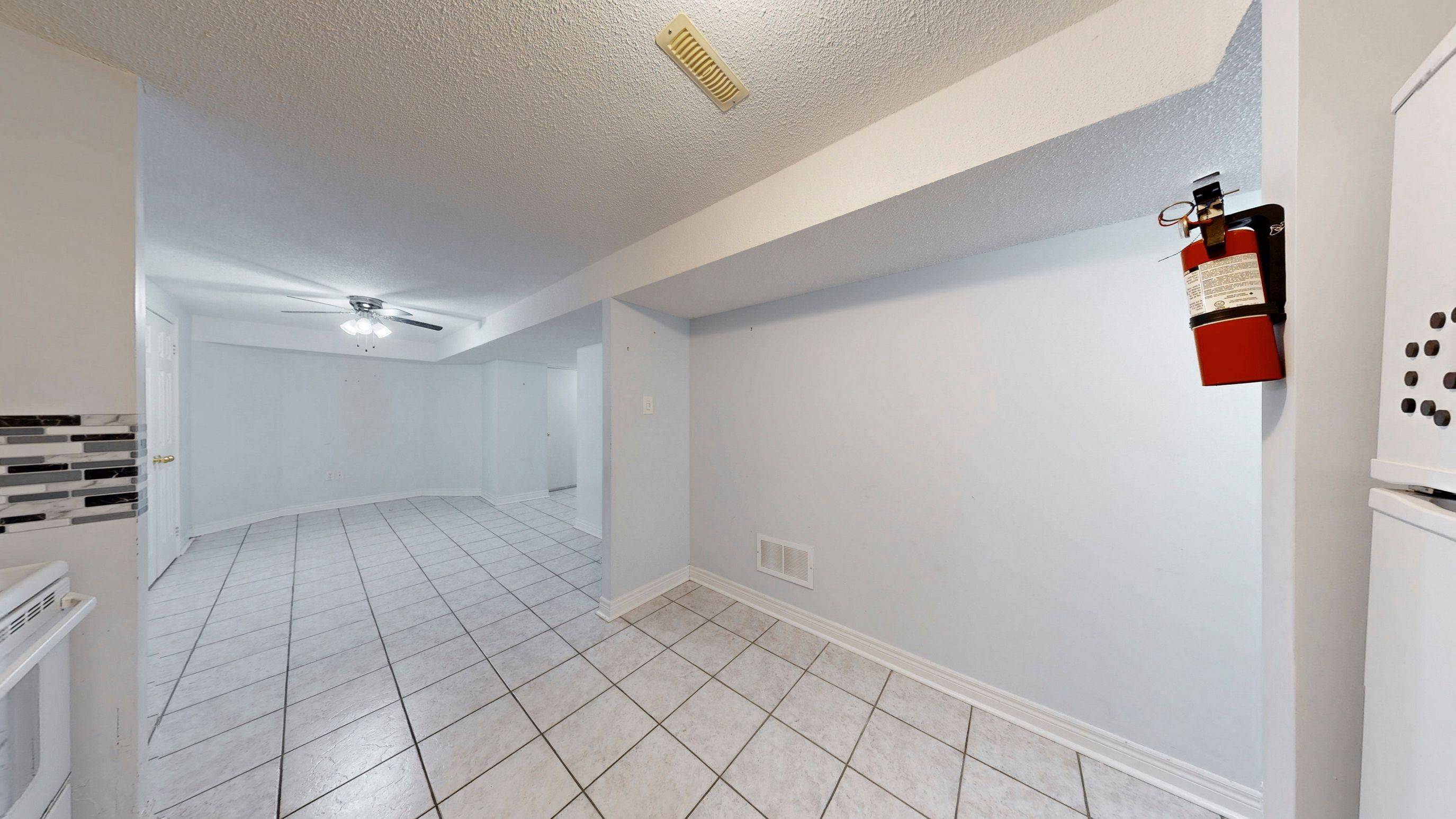 Brampton, ON L6Y 5E1,119 Letty AVE #LOWER