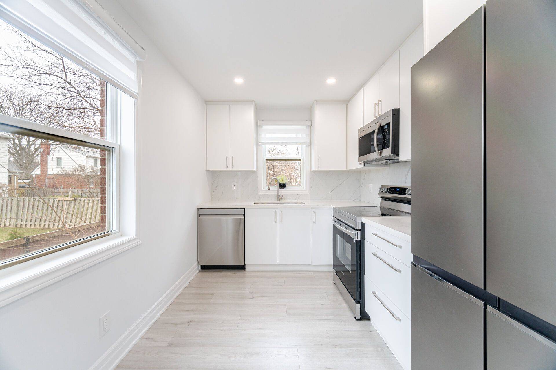 Mississauga, ON L4Y 1R2,2015 Stanfield RD