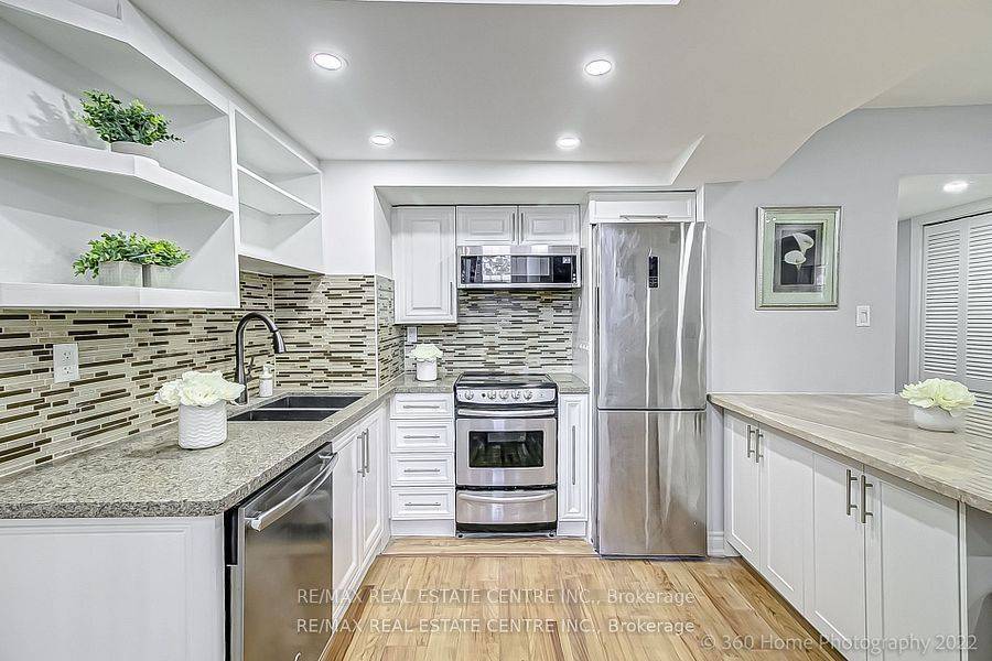 Mississauga, ON L5L 2M1,4175 Trellis CRES #Basement