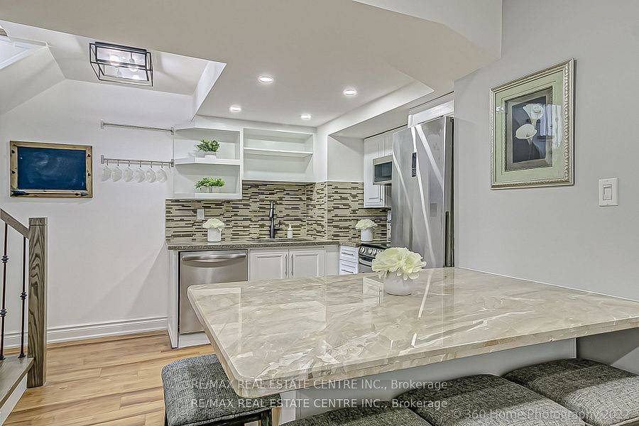 Mississauga, ON L5L 2M1,4175 Trellis CRES #Basement