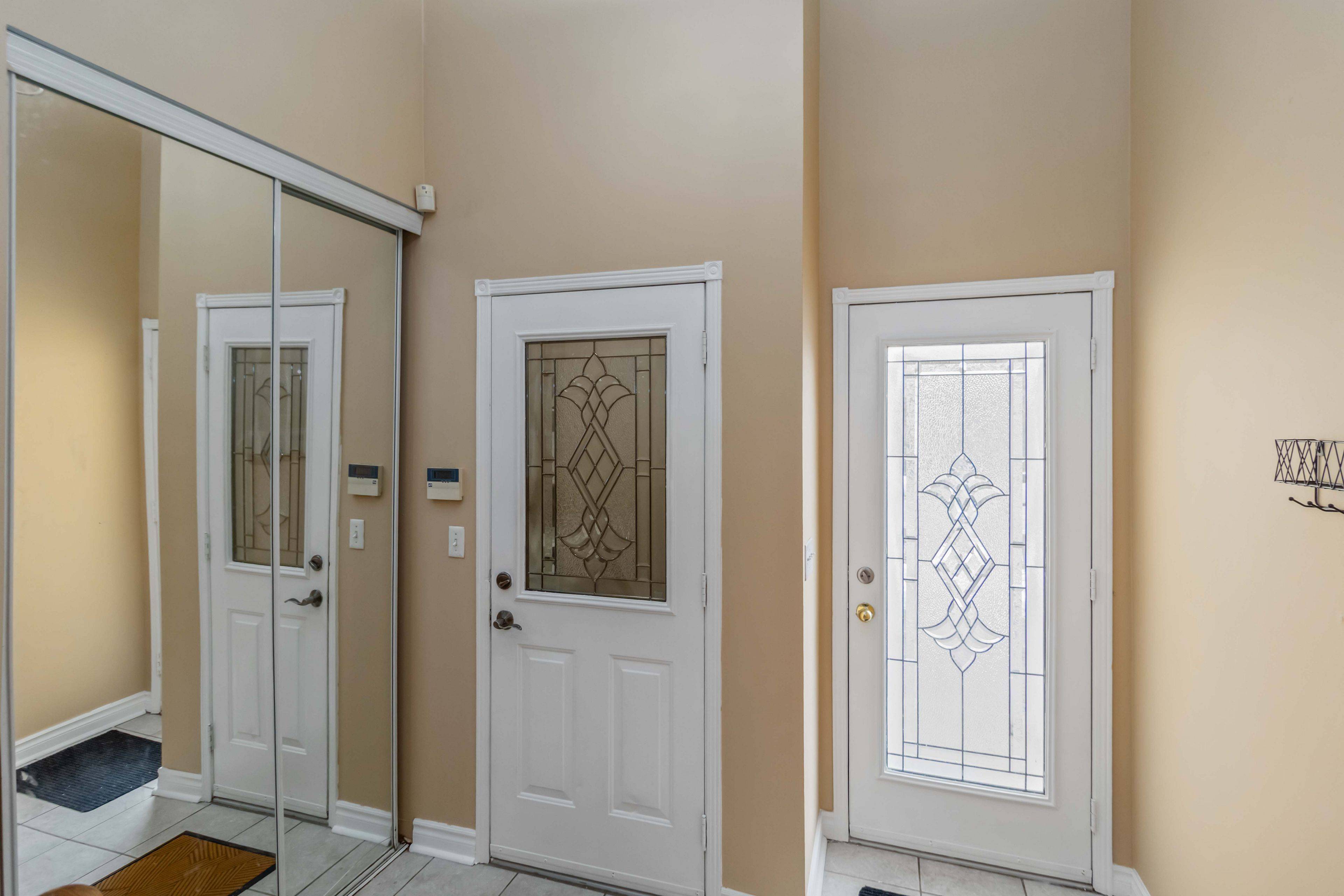 Mississauga, ON L5W 1M1,639 Twain AVE #Main