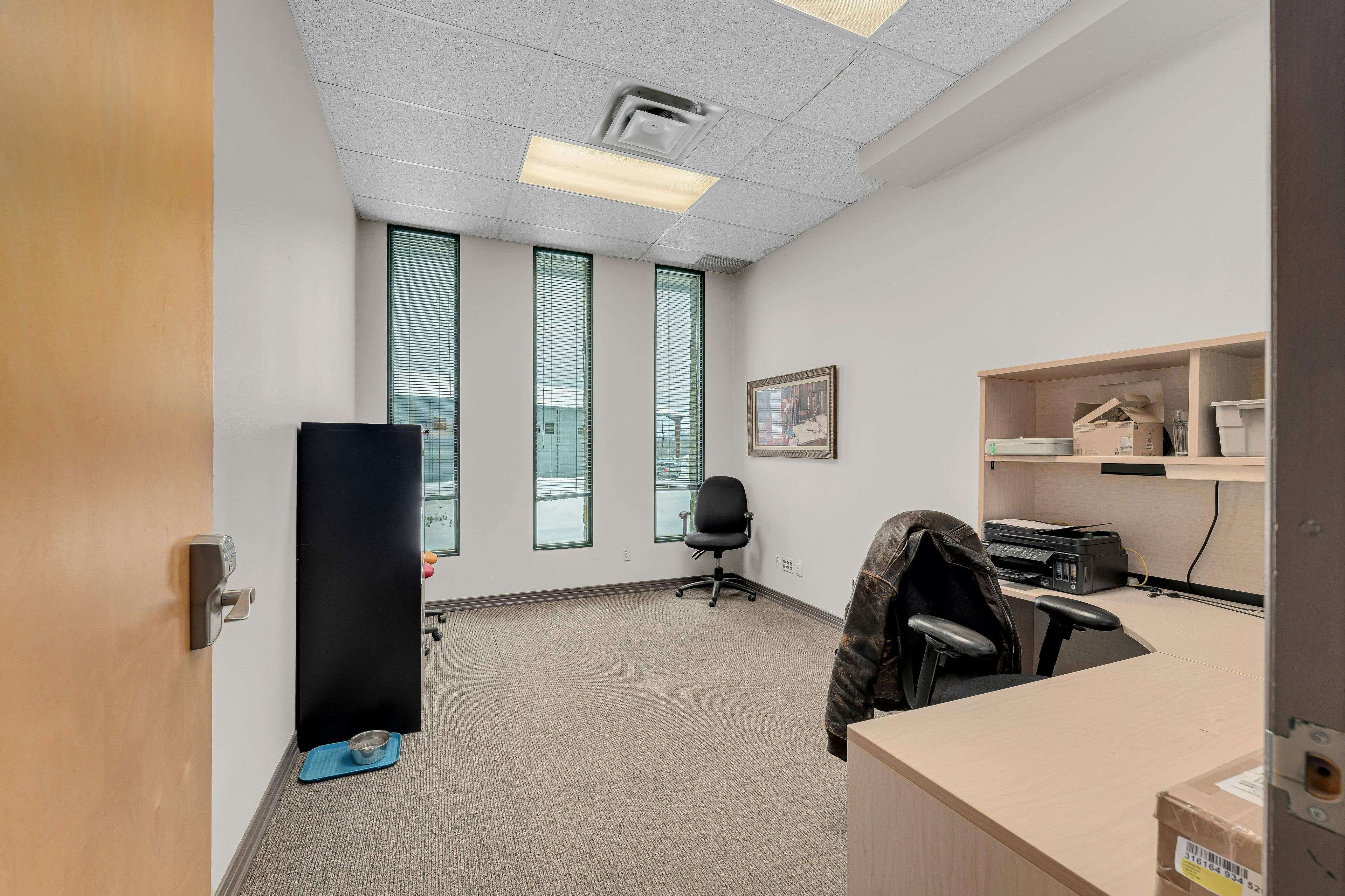 Kingston, ON K7M 8S3,10 Binnington CT