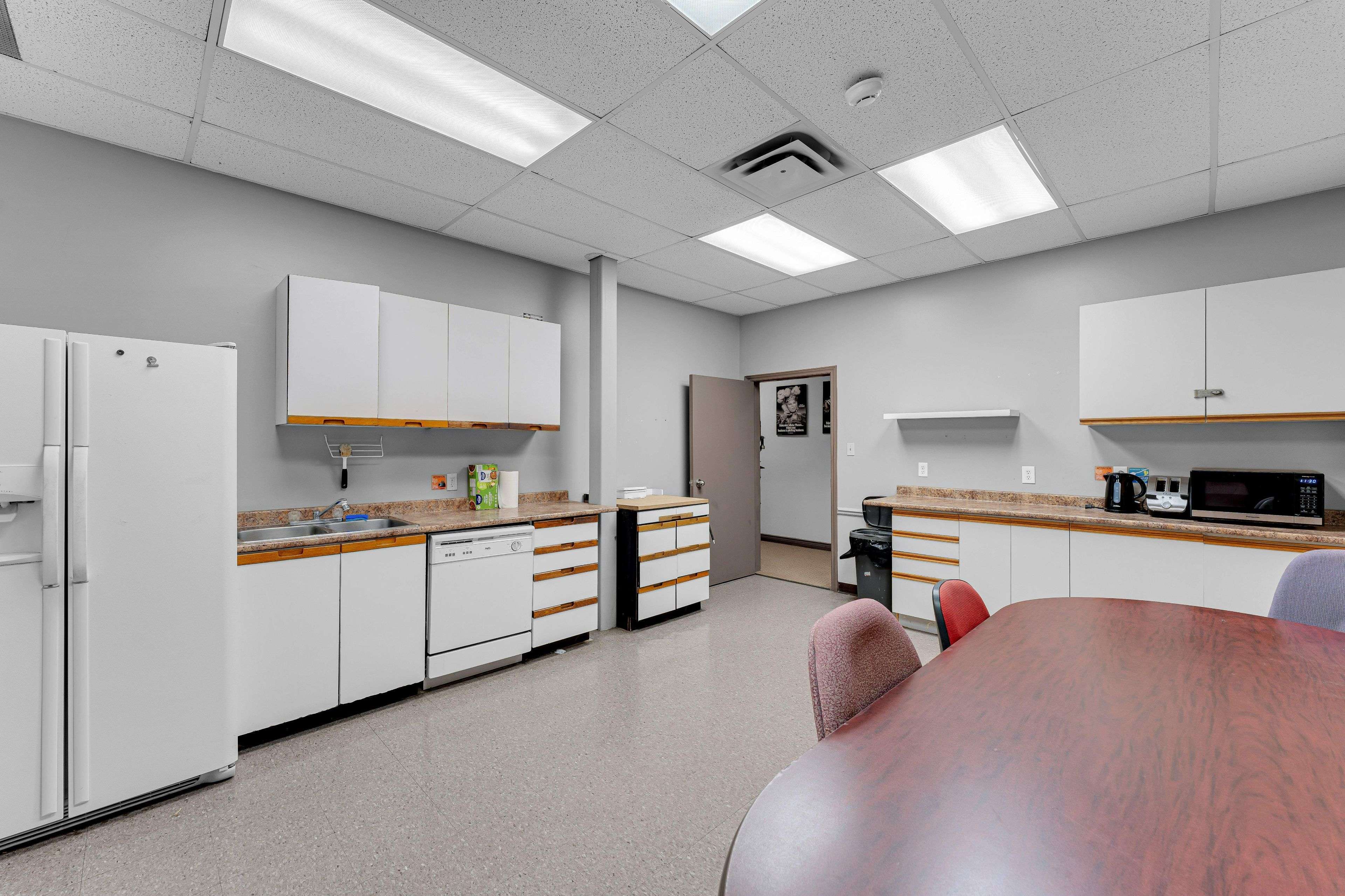 Kingston, ON K7M 8S3,10 Binnington CT