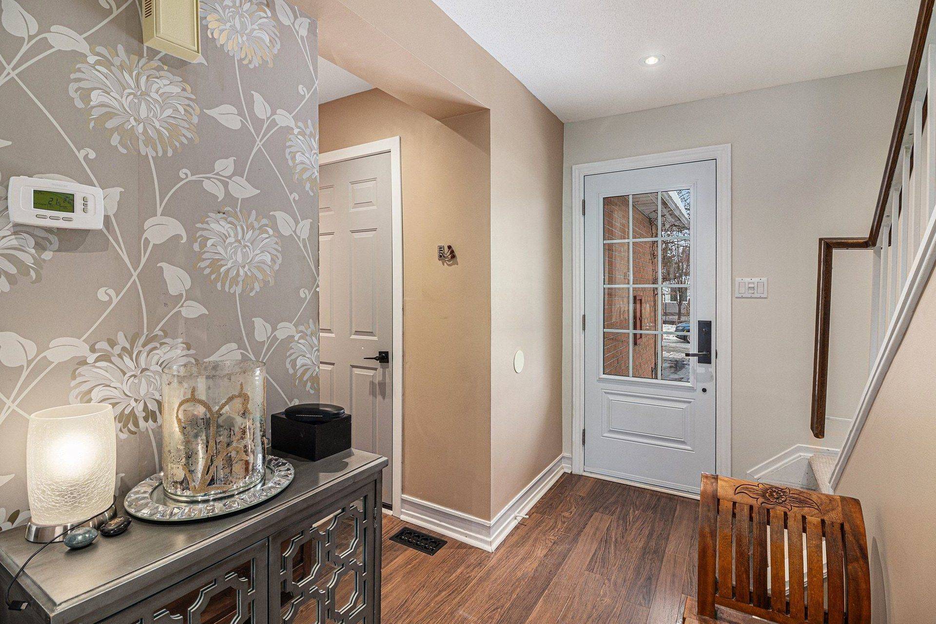 Orleans - Cumberland And Area, ON K4A 3E8,813 Clearcrest CRES